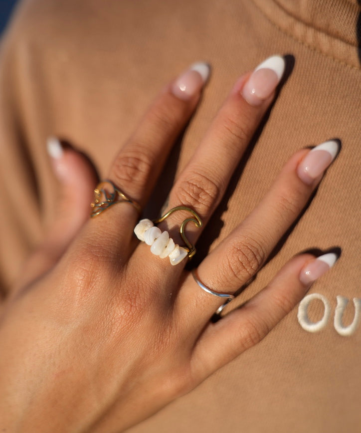 Wavey Ring Bronze (Gold Color)