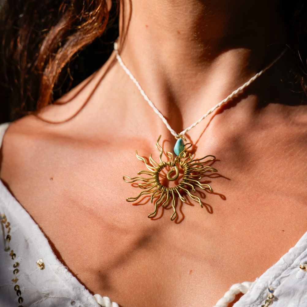 Sol Necklace Bronze (Gold)